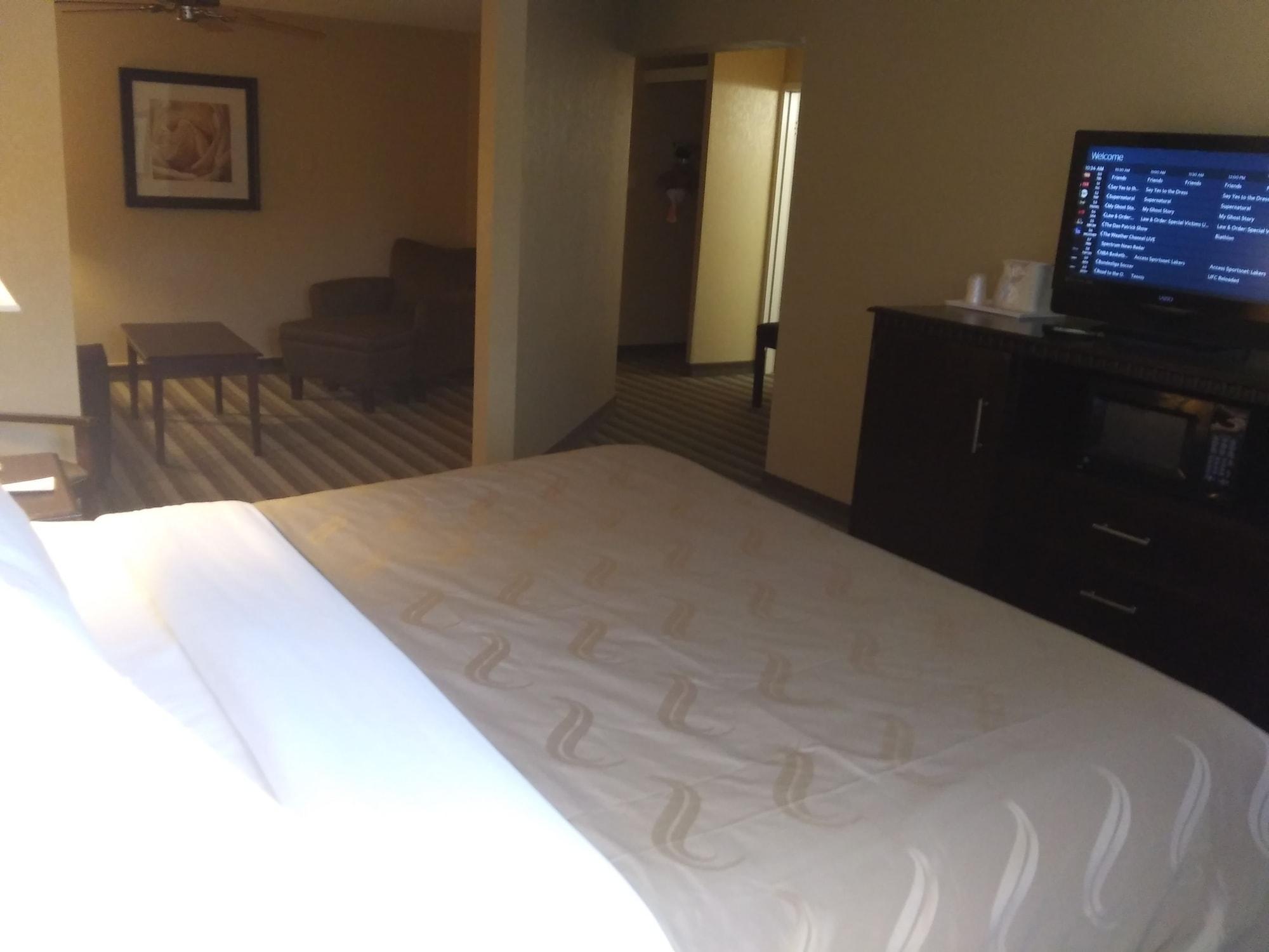 Quality Inn And Suites Fairgrounds - Syracuse Seneca Knolls Zewnętrze zdjęcie