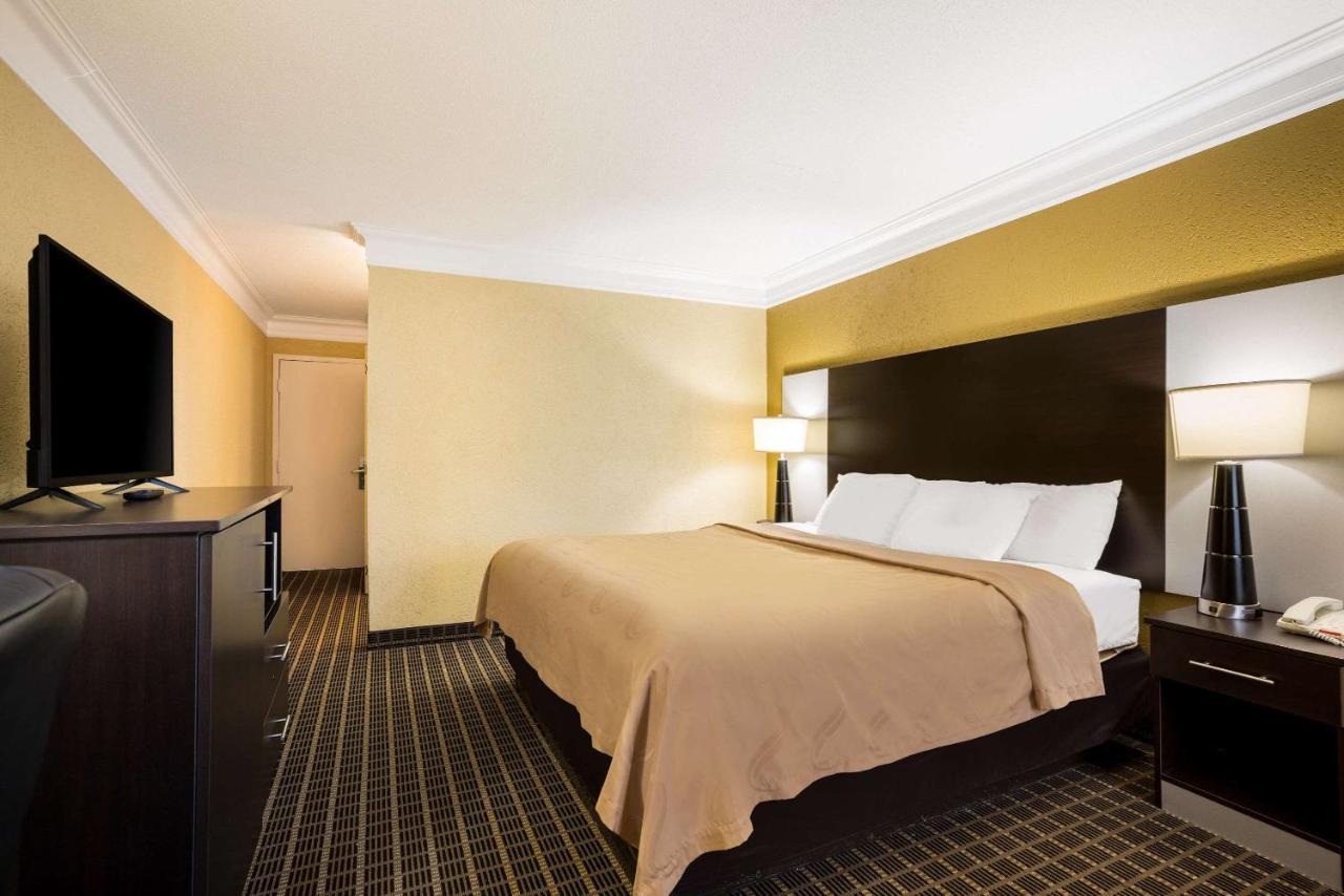 Quality Inn And Suites Fairgrounds - Syracuse Seneca Knolls Zewnętrze zdjęcie