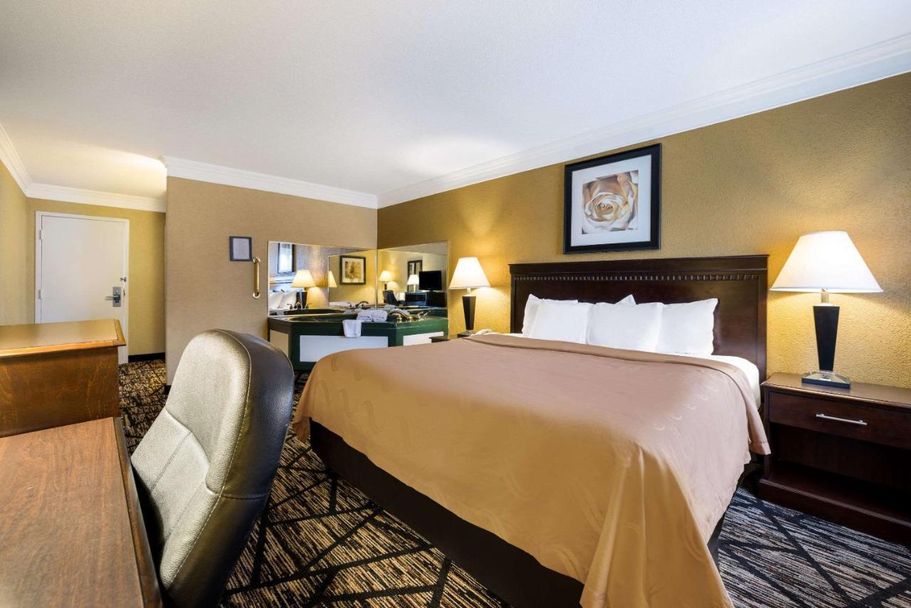 Quality Inn And Suites Fairgrounds - Syracuse Seneca Knolls Zewnętrze zdjęcie