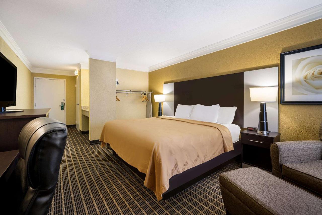 Quality Inn And Suites Fairgrounds - Syracuse Seneca Knolls Zewnętrze zdjęcie