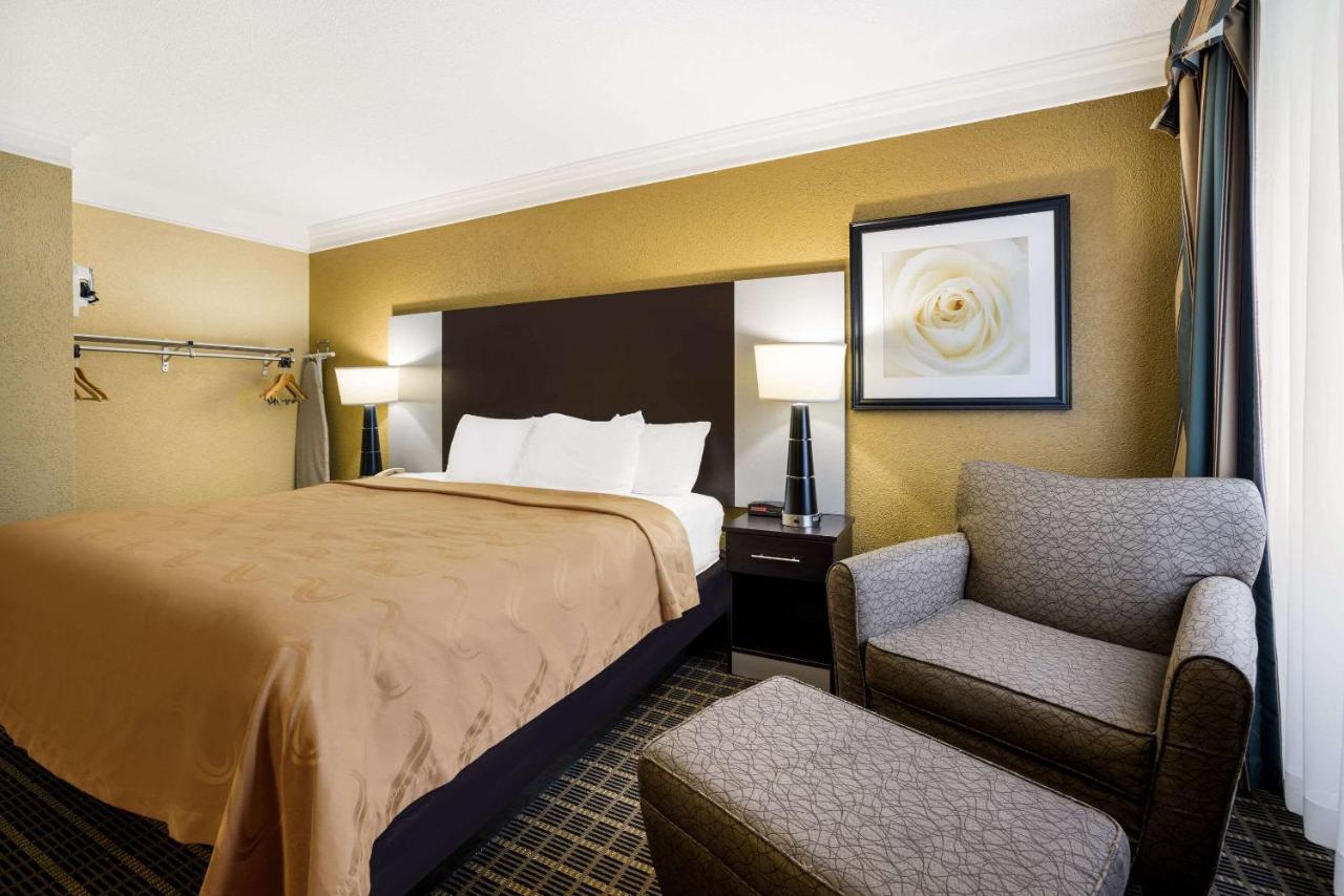 Quality Inn And Suites Fairgrounds - Syracuse Seneca Knolls Zewnętrze zdjęcie