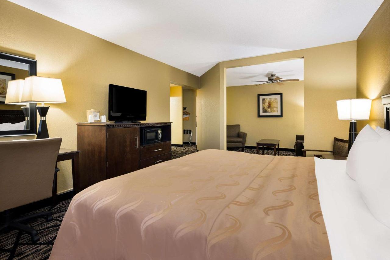 Quality Inn And Suites Fairgrounds - Syracuse Seneca Knolls Zewnętrze zdjęcie