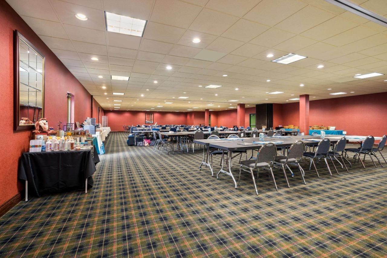 Quality Inn And Suites Fairgrounds - Syracuse Seneca Knolls Zewnętrze zdjęcie