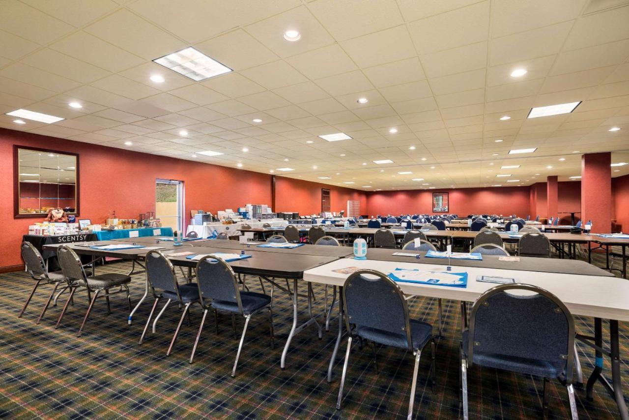 Quality Inn And Suites Fairgrounds - Syracuse Seneca Knolls Zewnętrze zdjęcie